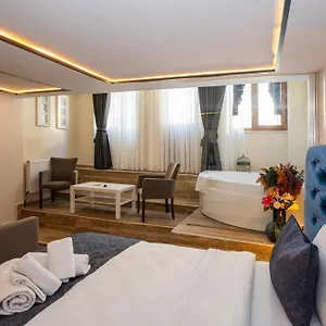 Aiza 2*, Estambul Turquía
