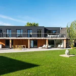 https://villa-farfalla.ostend-hotel.net